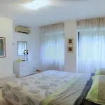 House 418